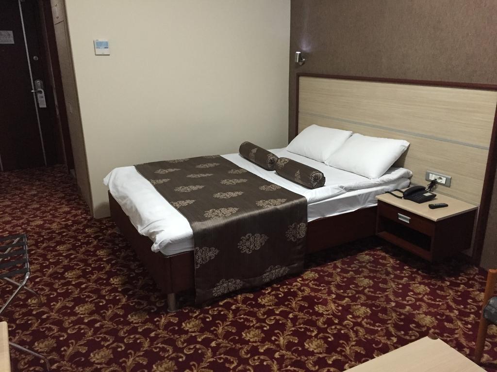 Halley Hotel Деницли Номер фото